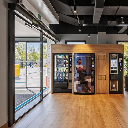 Ibis Budget Madrid Aeropuerto מראה חיצוני תמונה