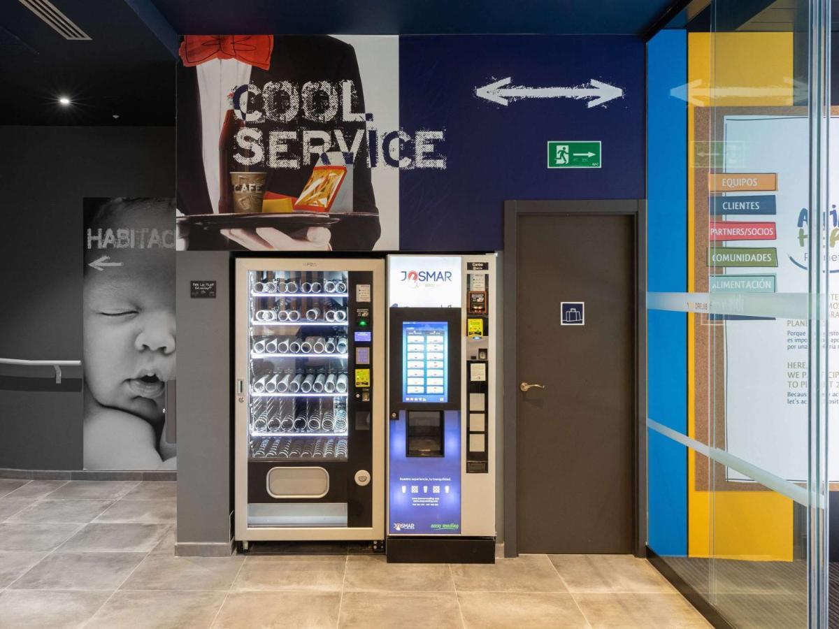 Ibis Budget Madrid Aeropuerto מראה חיצוני תמונה