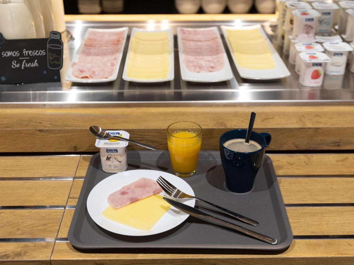 Ibis Budget Madrid Aeropuerto מראה חיצוני תמונה
