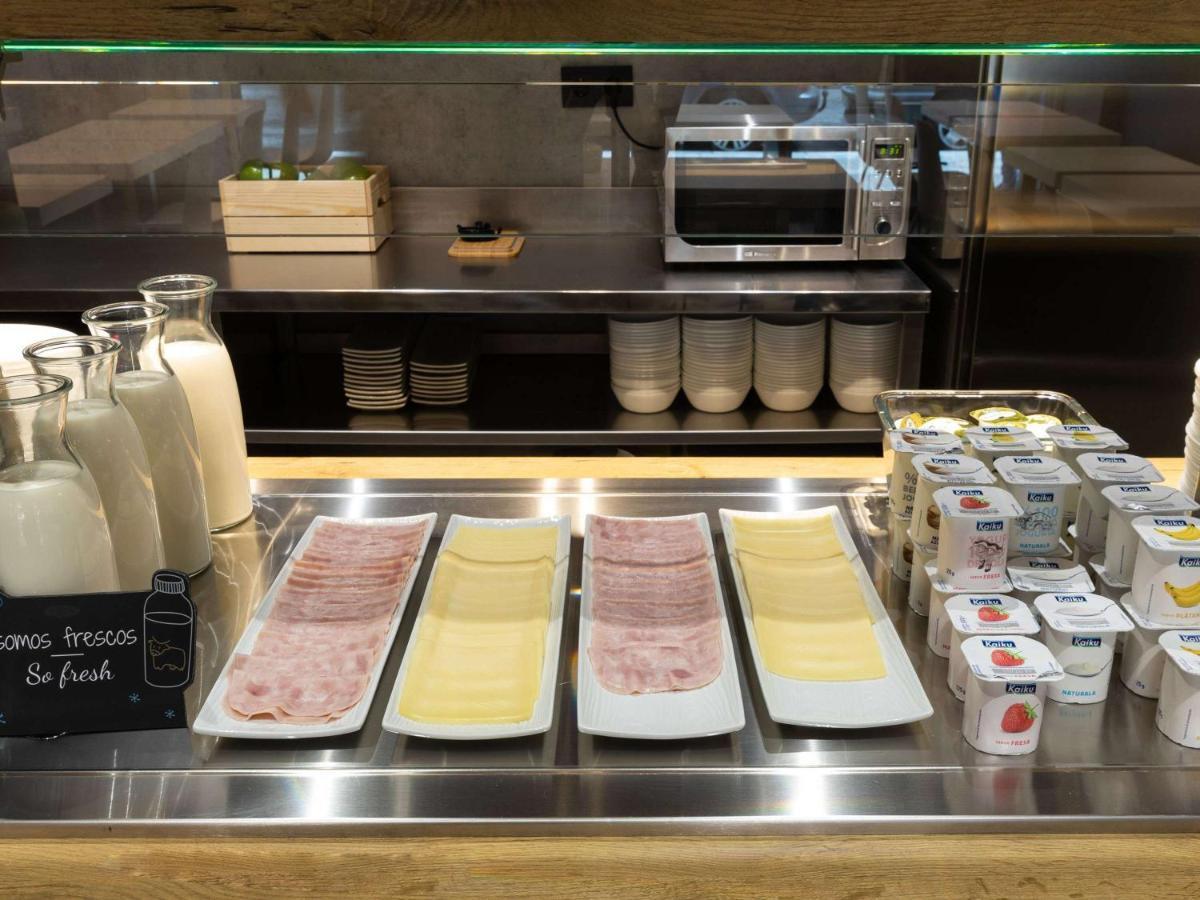 Ibis Budget Madrid Aeropuerto מראה חיצוני תמונה