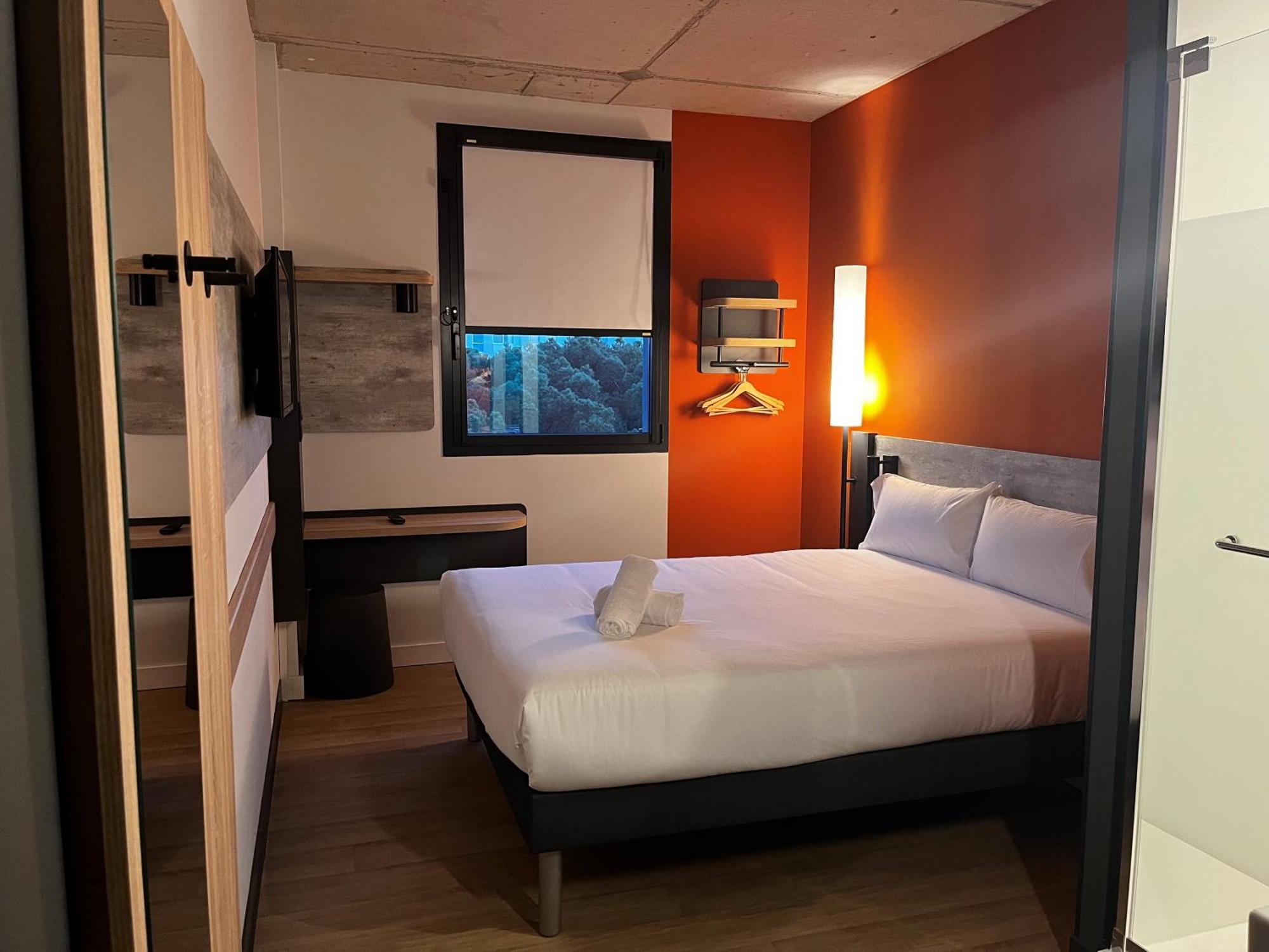 Ibis Budget Madrid Aeropuerto מראה חיצוני תמונה