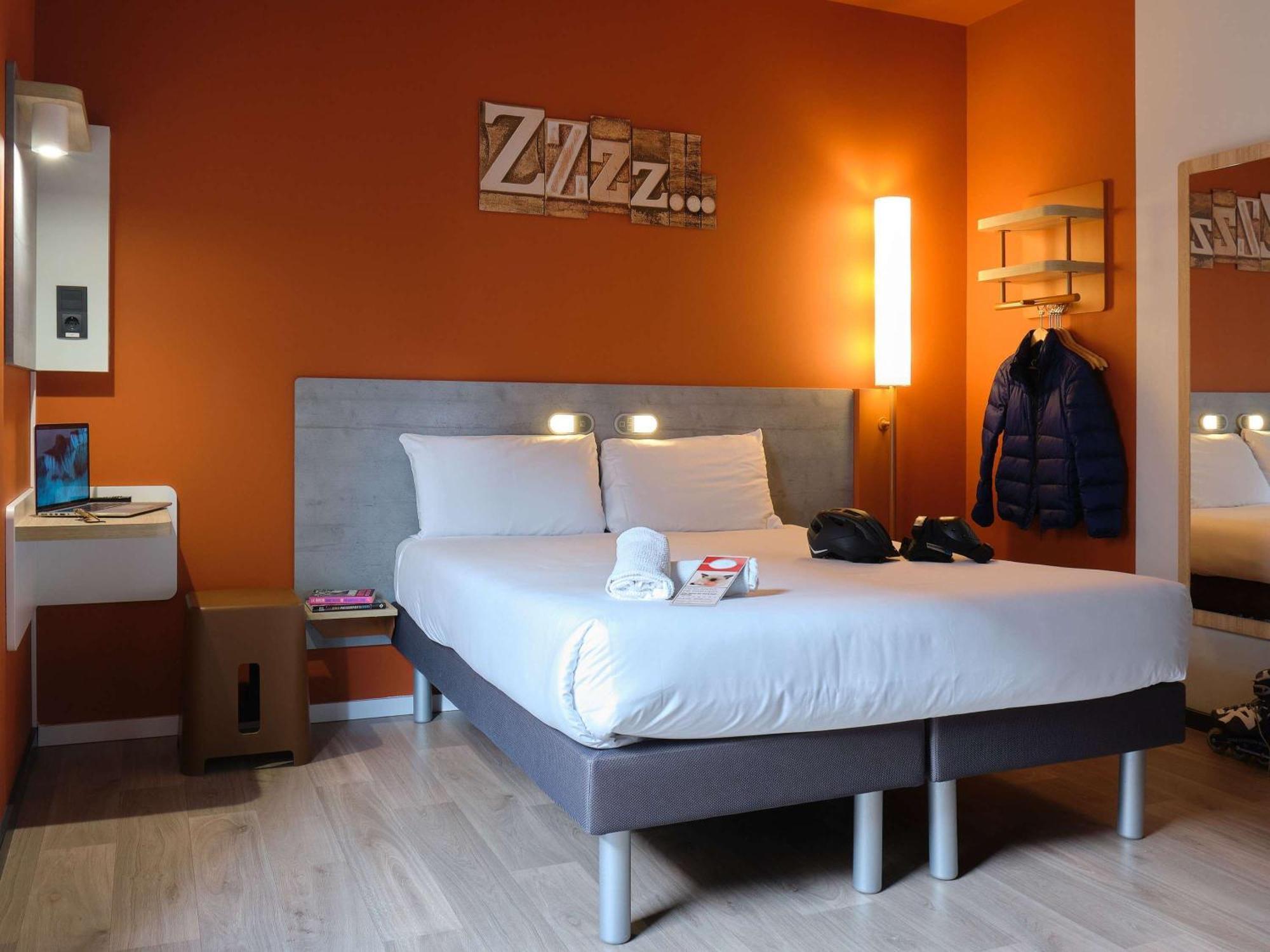 Ibis Budget Madrid Aeropuerto מראה חיצוני תמונה