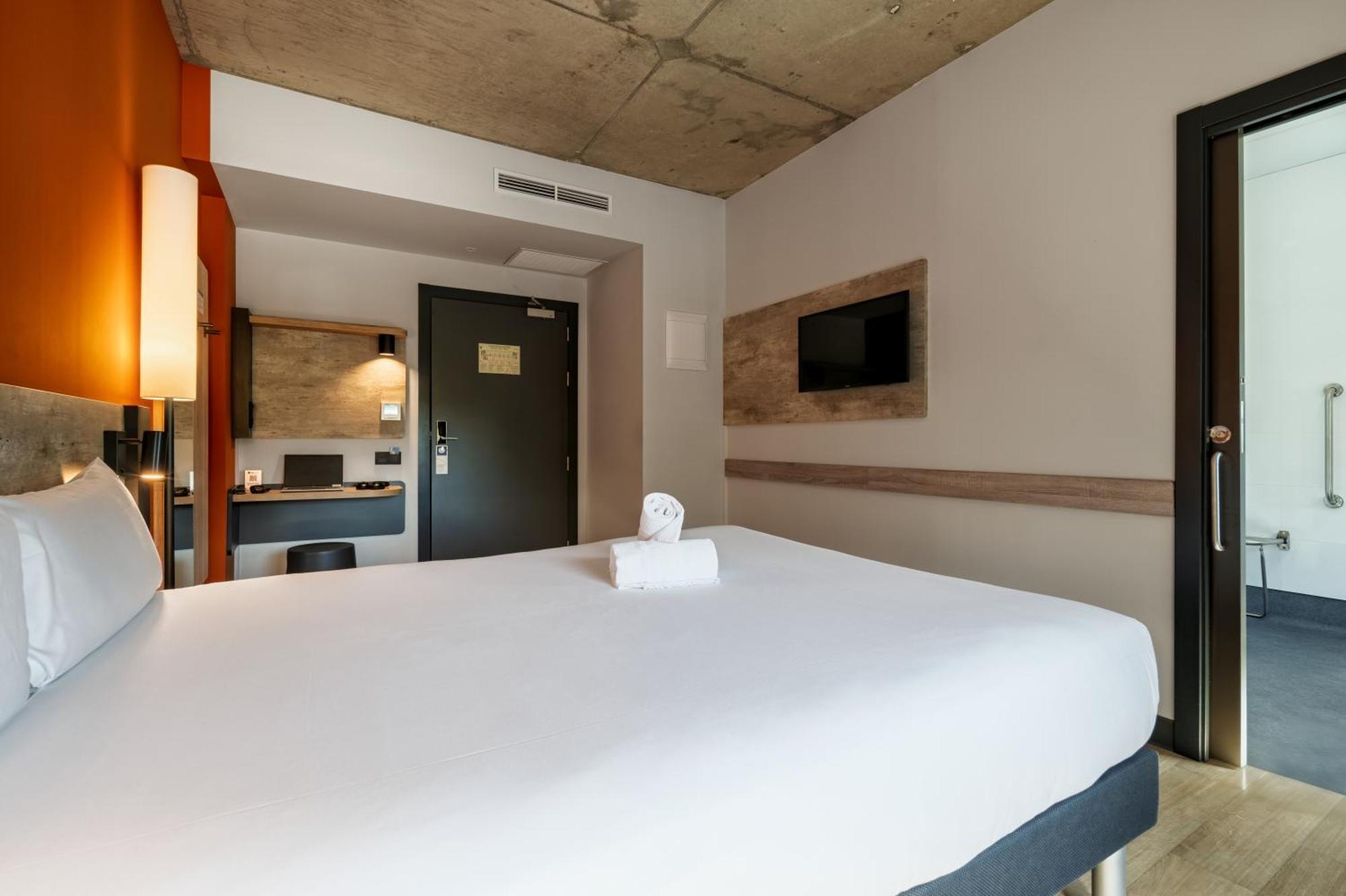 Ibis Budget Madrid Aeropuerto מראה חיצוני תמונה